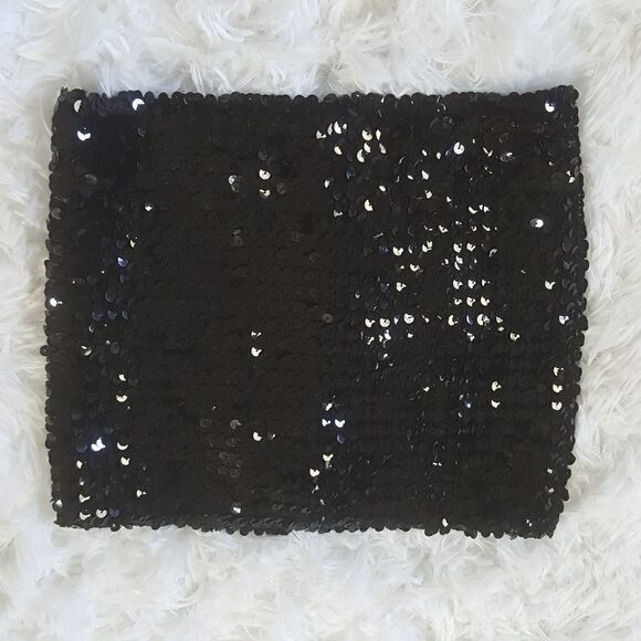 XOXO Black sequin halter top One Size Fits All EUC - Picture 1 of 3